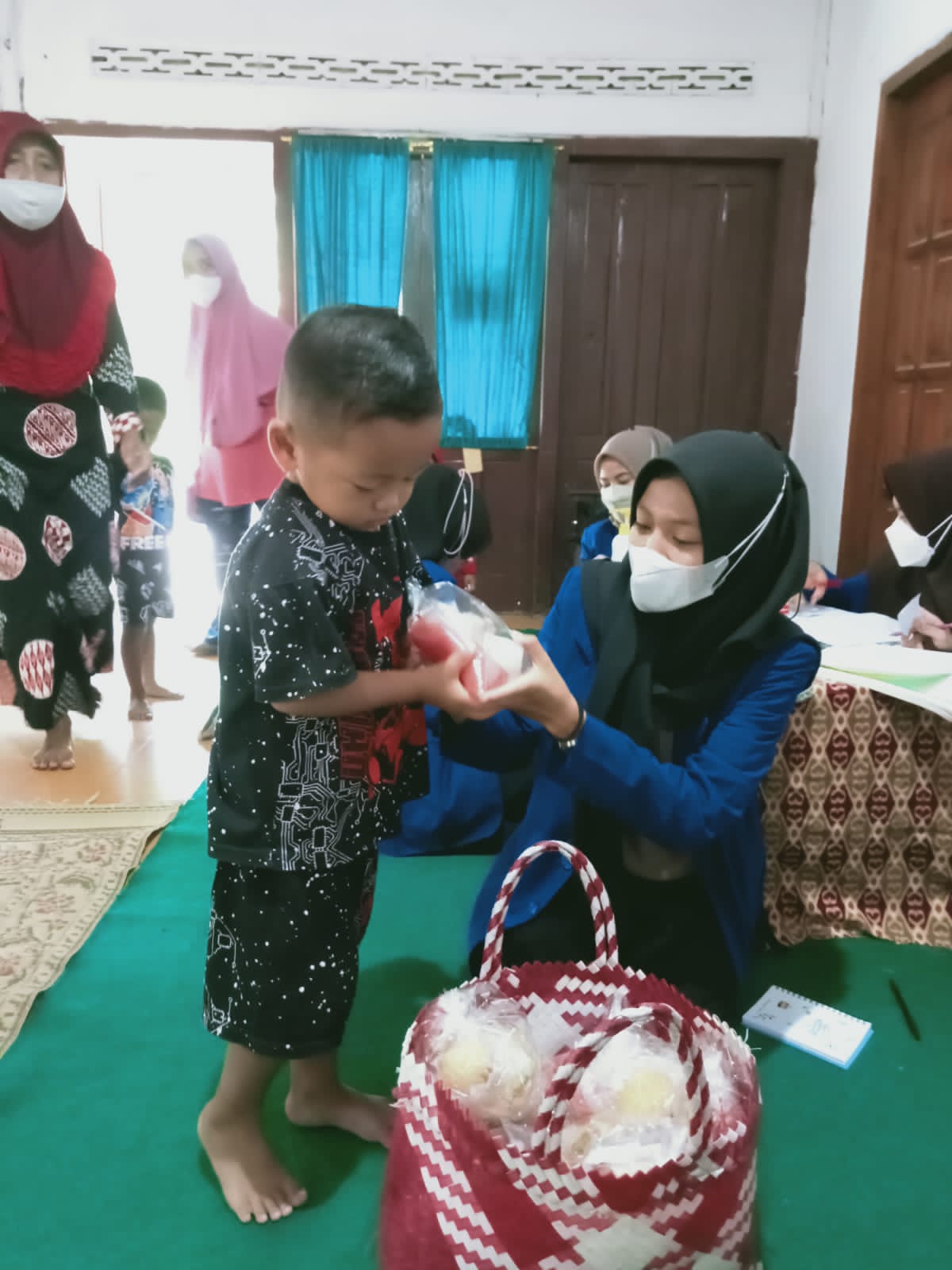 KEGIATAN STIKES BERSAMA WARGA