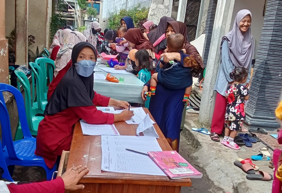 Kegiatan Posyandu Dukuh Klaten Desa Puntukdoro