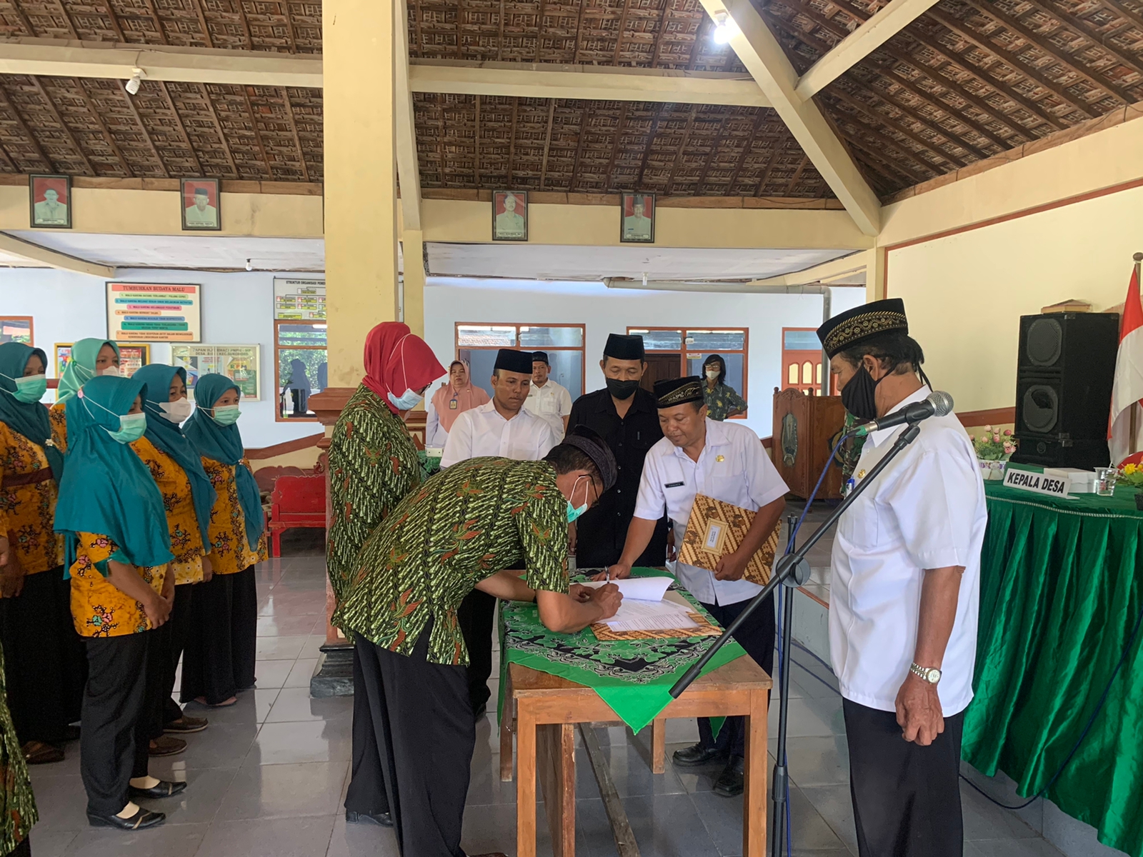 Pelantikan dan Pengukuhan Lembaga Kemasyarakatan Desa (LKD) Masa Bhakti 2022-2027