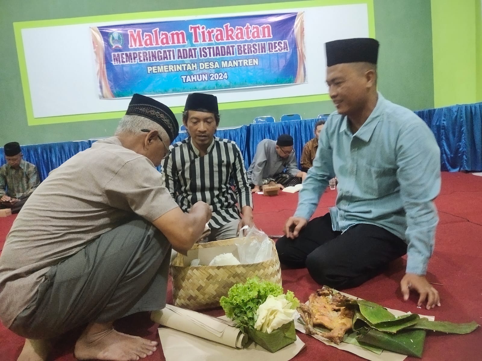 MALAM TIRAKAT  