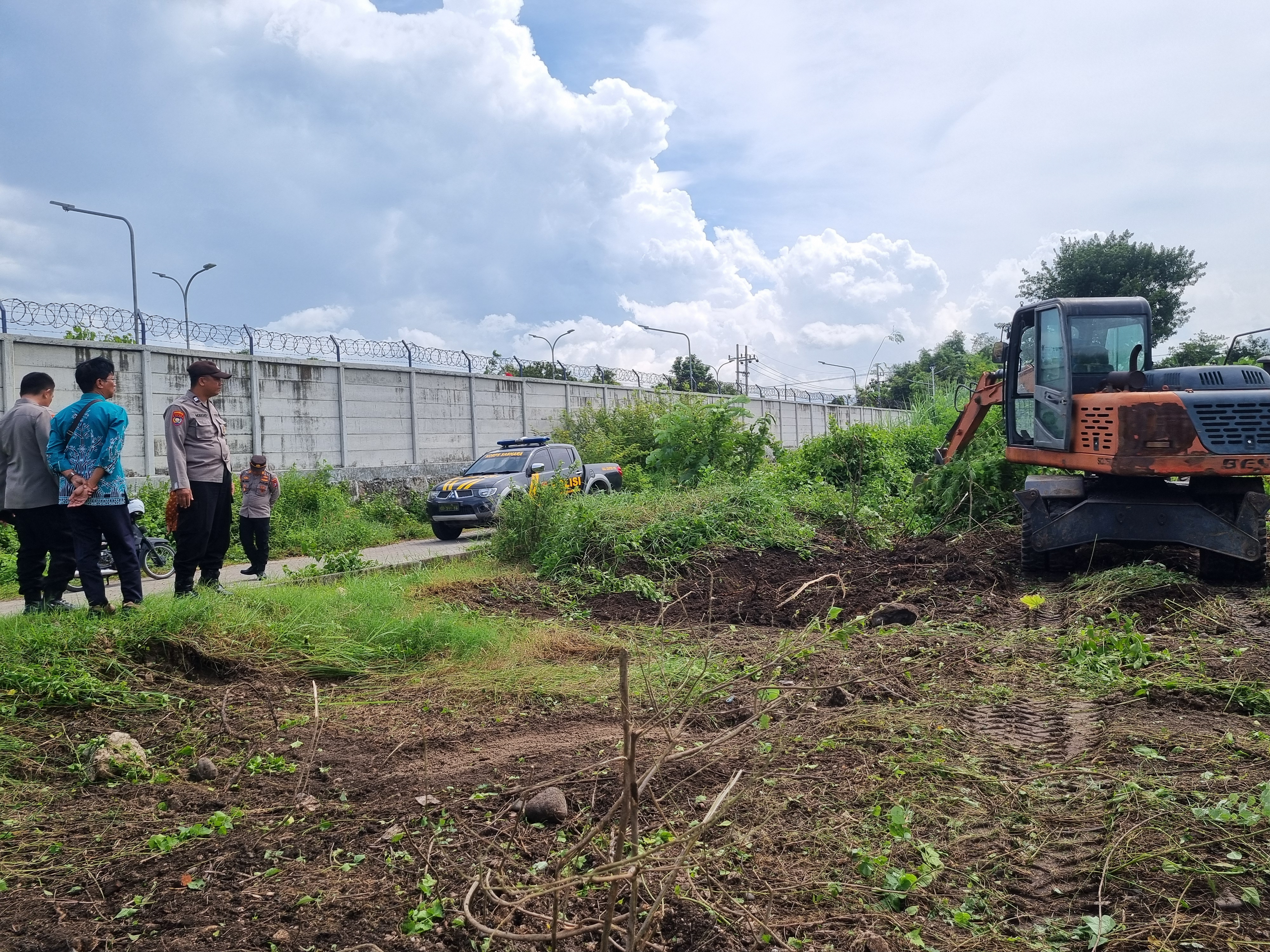 NORMALISASI LAHAN TKD