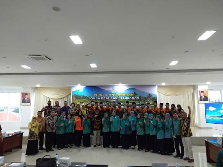 tim desa kedungpanji mengikuti pemaparan lomba desa tingkat provinsi di surabaya th 2022